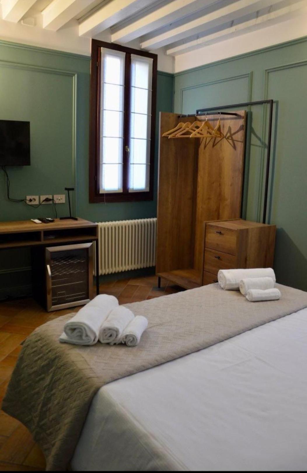 Locanda Ca' Leon Venesia Bagian luar foto